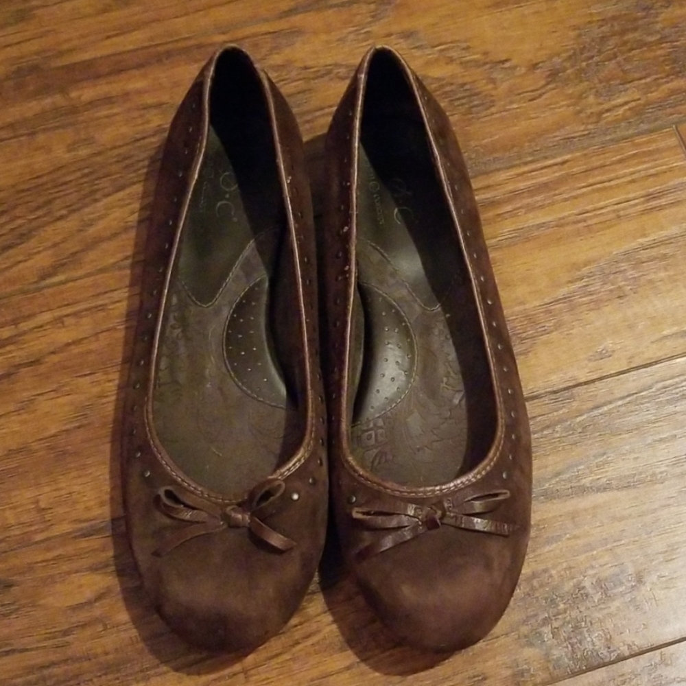 boc genuine leather Brown flats
